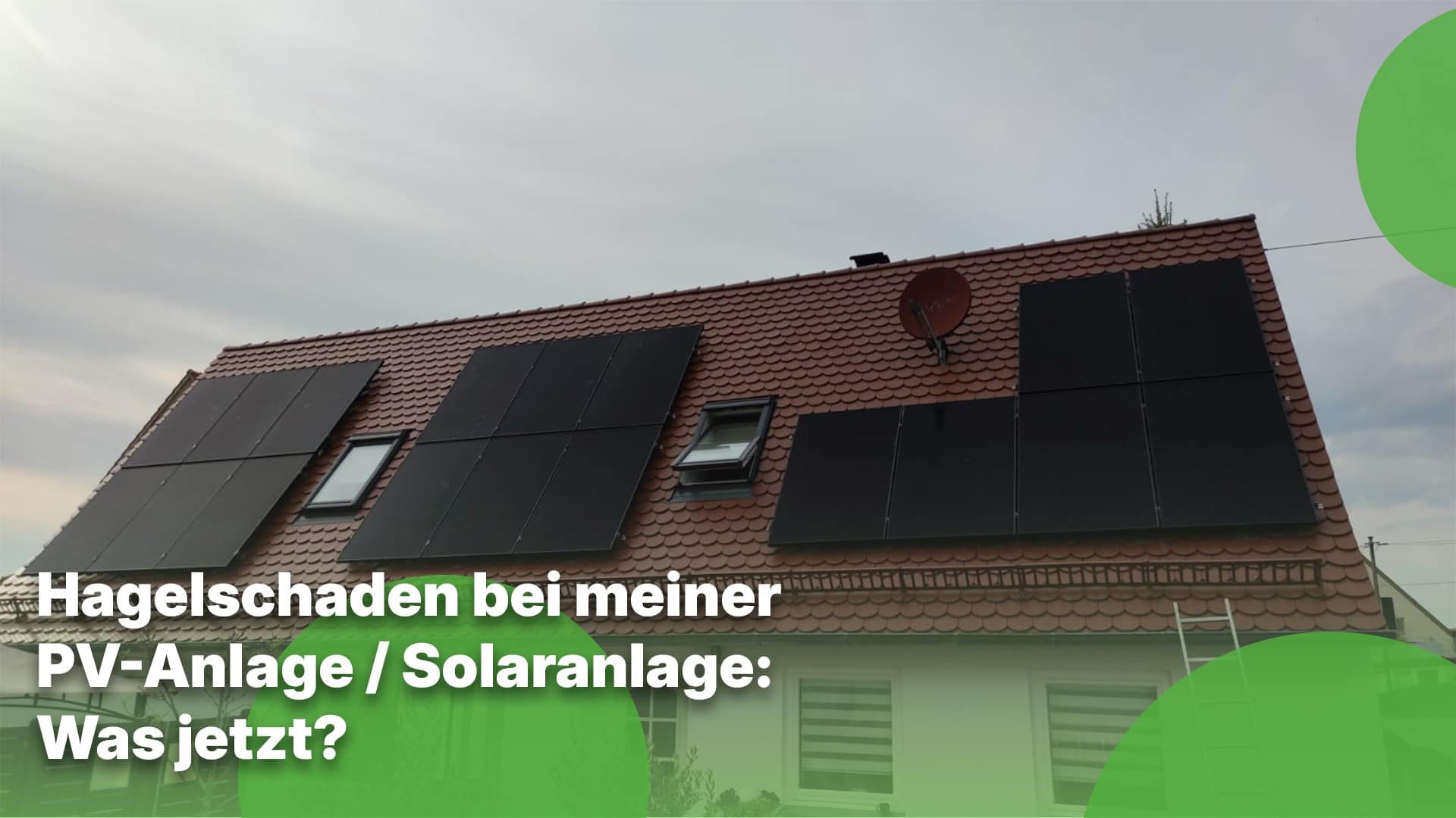 Bild eineer Solaranlage bei Regnerischem Wetter in Augsburg